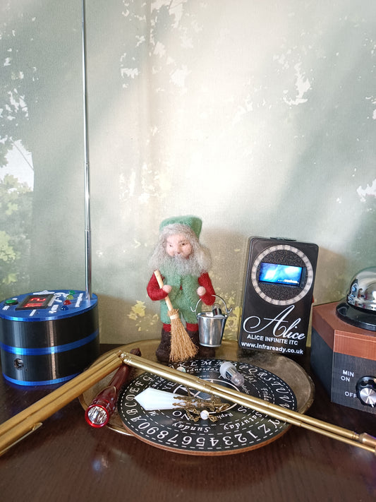 Haunted Doll mit Wichtel - Gumbart