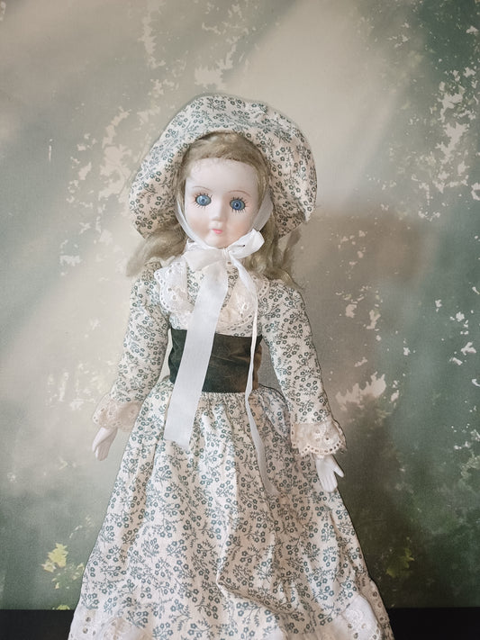 Haunted Doll mit Familiar - Ida