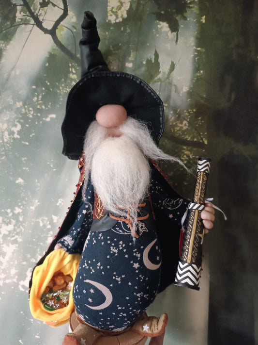 Haunted Doll mit Magierkobold - Moroni
